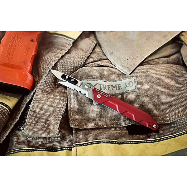 Extrema Ratio Ferrum Rescue Red
