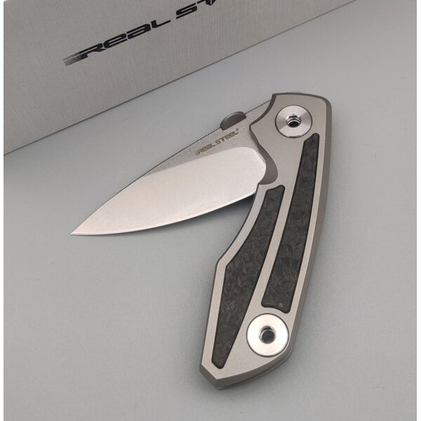 Real Steel Delta 2600 Framelock TC4 Titan / Kohlefaser