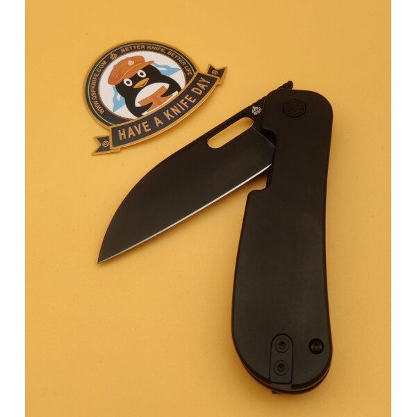 QSP Knife Variant PE Linerlock 14C28N Titan Black