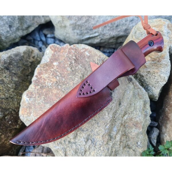 Sanrenmu S771 Jagdmesser 14C28N Stahl Sandelholz Lederscheide