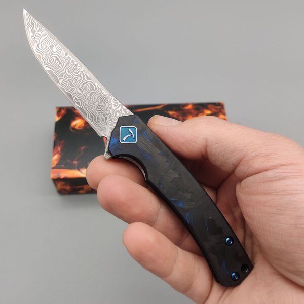 Tokisu Akogare Damast Flipper Damaststahl Blue Carbon