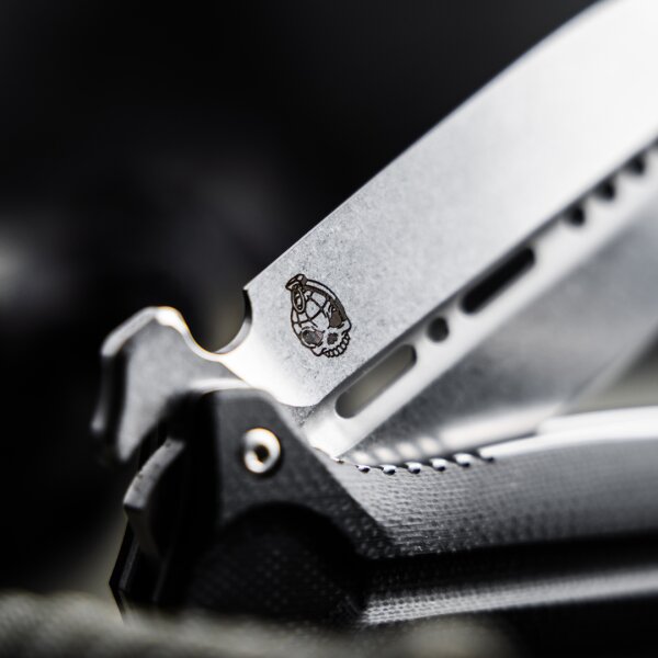 Böker Plus Cheus Brutalica mit Linerlock VG-10 Stahl mit G10 Griff 01BO888