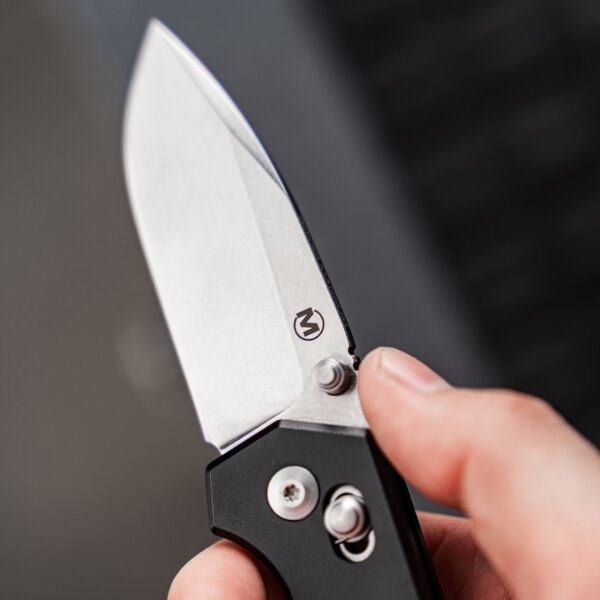 Böker Magnum Rockstub Black 440B Stahl mit Griff aus Aluminium und Crossbar Lock 01SC091