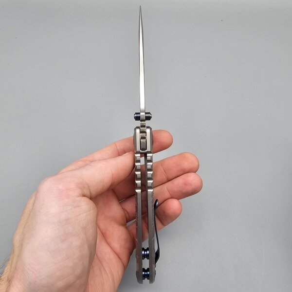 Spartan Blades SF5 Custom Magna Cut Harsey Folder - OCULUS Grey Grau Silver