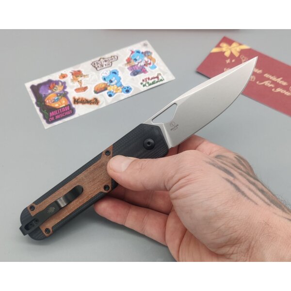Kizer Militaw Frontflipper 154CM Stahl G10 + Mkuruti Holz