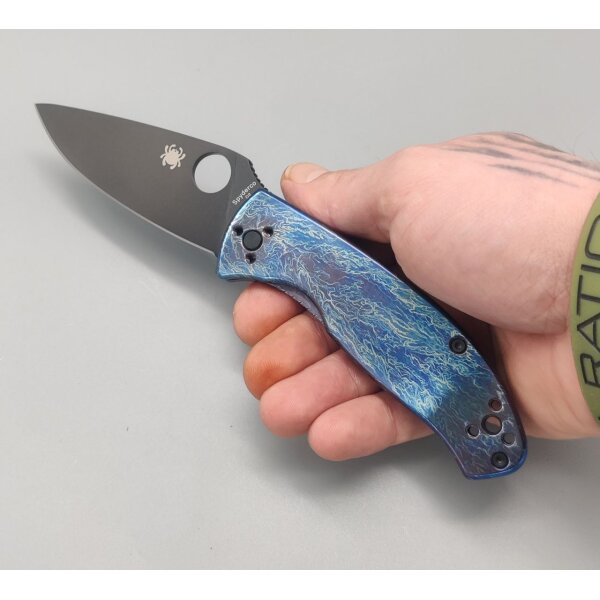 Spyderco Tenacious Titanium R.I.L. Disarray Finish D2 Black Blade PlainEdge C122TIBLBKD2P