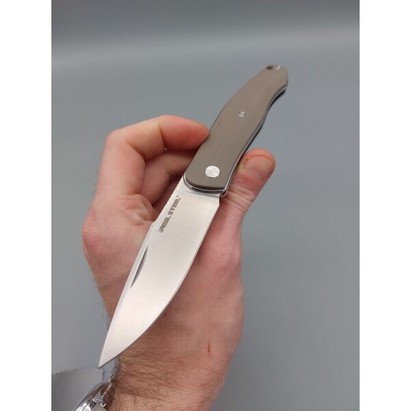 Real Steel Serenity Slip Joint Coyote G10 Satin Klinge Design by Braginets Farbe Beige Tan