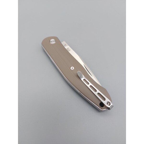 Real Steel Serenity Slip Joint Coyote G10 Satin Klinge Design by Braginets Farbe Beige Tan