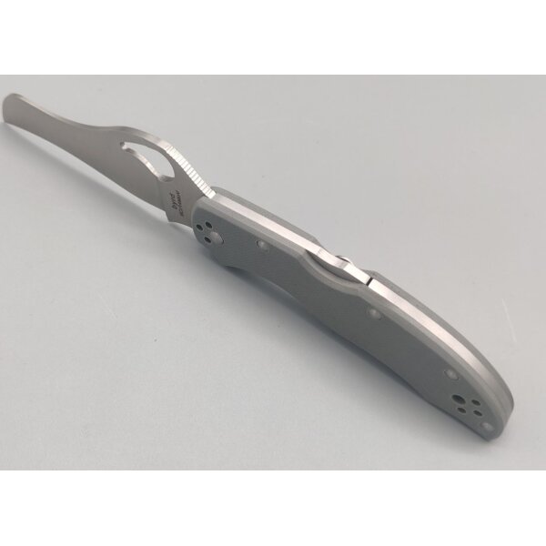 Byrd Spyderco Gooney Grey G10 Grau Backlock 9Cr14MoV Stahl SPBY24GPGY