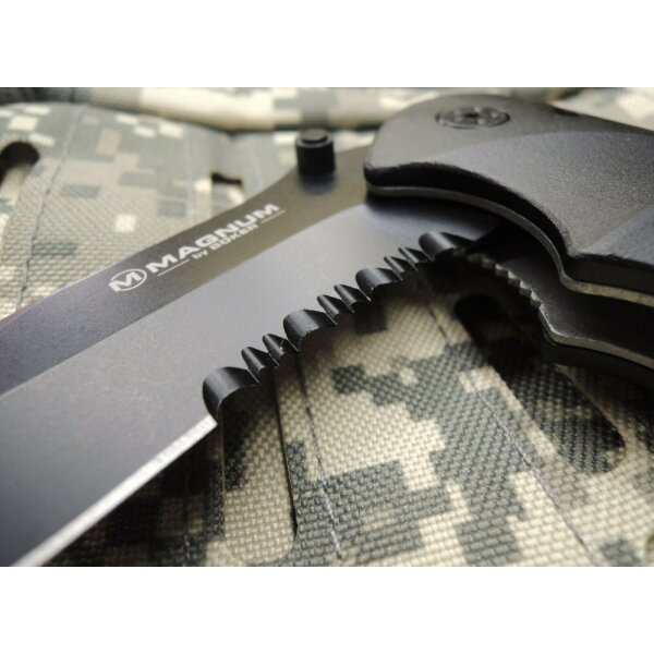 Böker Magnum Black Spear 440A Stahl 01RY247
