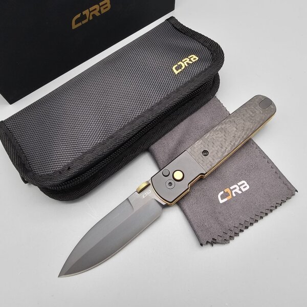 CJRB Locust PREMIUM - J1951G-BCF Locust S90V Stahl Titanium Backen und Carbon Fiber Griff Keramikkugellager Button Lock