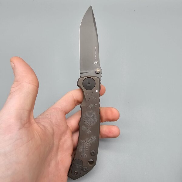Spartan Blades SF5 Custom Magna Cut Harsey Folder - Runes & Staves Black Brown