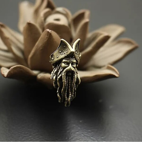 Bead Anhänger Oktopus Karibik Pirat Figur Schlüsselanhänger aus Messing EDC