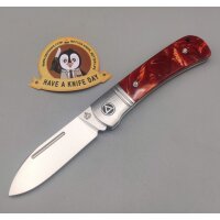 QSP Knife Hedgehog QS142SP-C Spearpoint Red Resin