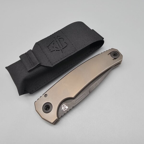 Oberland Arms Sepp by lionSTEEL Vollintegral Titan Bronze  mit schwarzem Etui