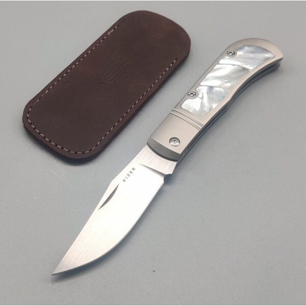 Kizer Trestle Slipjoint S45VN Stahl Titan / Perlmutt Gentleman Knife