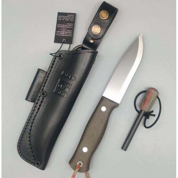 Joker Scandi Bushlord Sleipner Stahl Canvas Micarta Lederscheide Feuerstarter