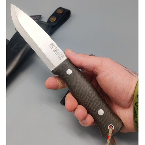 Joker Scandi Bushlord Sleipner Stahl Canvas Micarta Lederscheide Feuerstarter