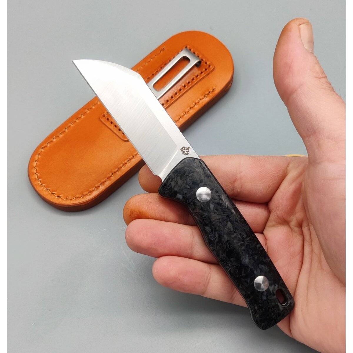 QSP Knife Baby Penguin Fixed Blade QS130BP-F1 Glow in the Dark Blue, 81,95 €