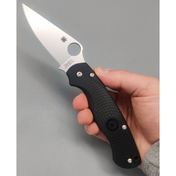 Spyderco Para Military 2 - C81PBK2 Black FRN Satin Klinge