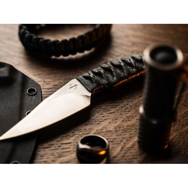 Böker Plus 302 Fixed Blade Fahrtenmesser Nitro-V Stahl Rochenhaut 02BP0006