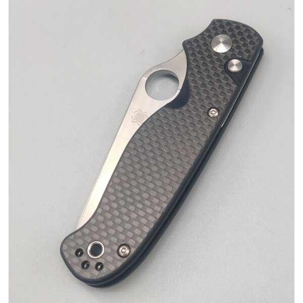Spyderco ButtonUp Taschenmesser 8Cr13MoV Stahl Carbon/G10