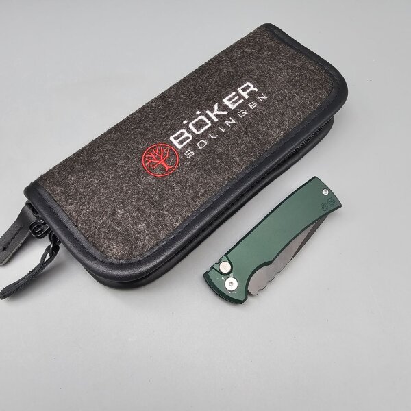 Böker Solingen Mini Redencion 42a OD Green Grün MagnaCut Messer Aluminium Ramon Chaves Design Skull Clip