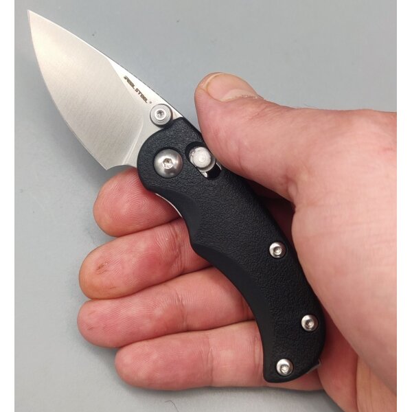 Real Steel Esca Crossbar Lock Folder Black 12C27 Stahl GFN Griff