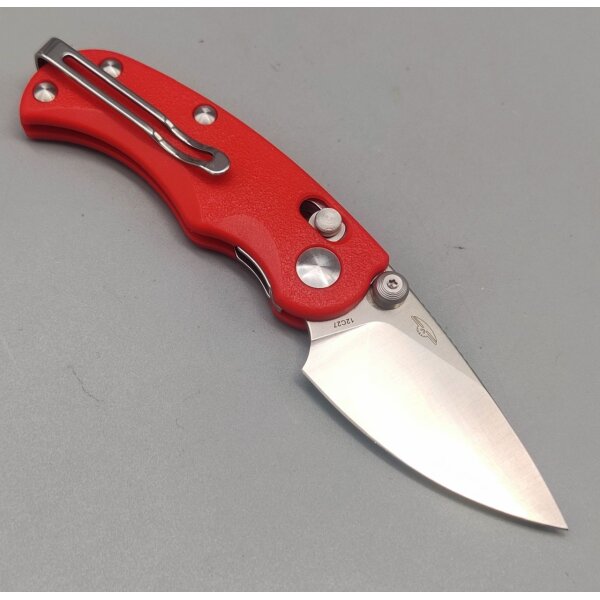 Real Steel Esca Crossbar Lock Folder Red 12C27 Stahl GFN Griff