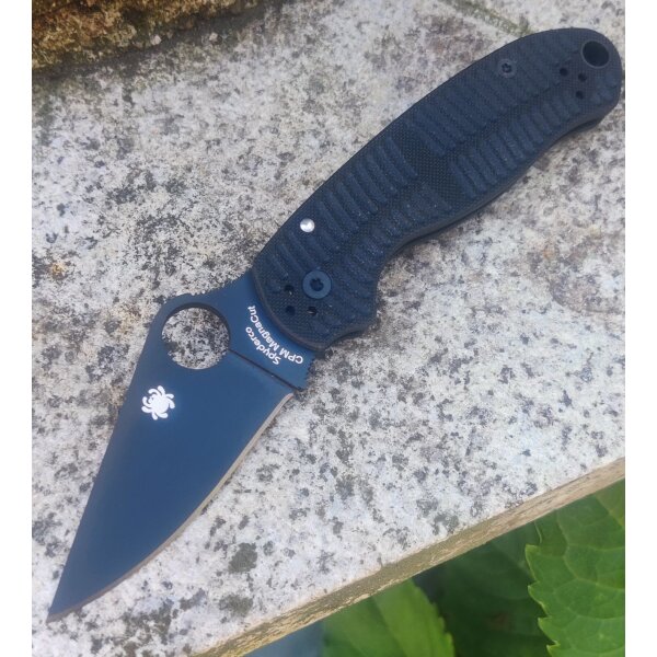 Spyderco Para 3 Salt Black G10 MagnaCut Black Blade