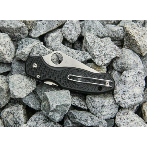 Spyderco Para 3 Lightweight Serrated CTS BD 1 FRN Schwarz Taschenmesser 01SP1033