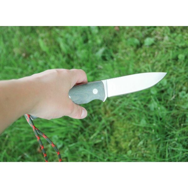 Joker Bushcrafter N695 Micarta Grün inkl. Feuerstarter Dangler Lederscheide