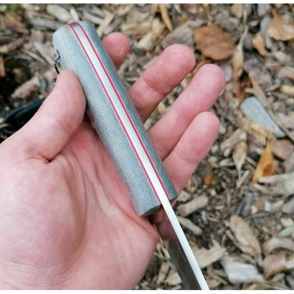 Joker Montanero 14C28N Micarta Grün inkl. Lederscheide