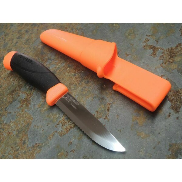 Morakniv COMPANION SERRATED Allzweckmesser mit Wellenschliff