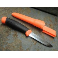 Morakniv COMPANION SERRATED Allzweckmesser mit Wellenschliff