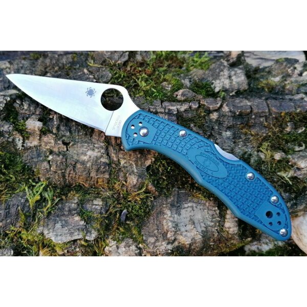 Spyderco Delica 4 Lightweight FRNl Blau 01SP1095