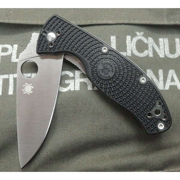 Spyderco Tenacious Lightweight Plain 8Cr13MoV FRN  Schwarz 01SP1056