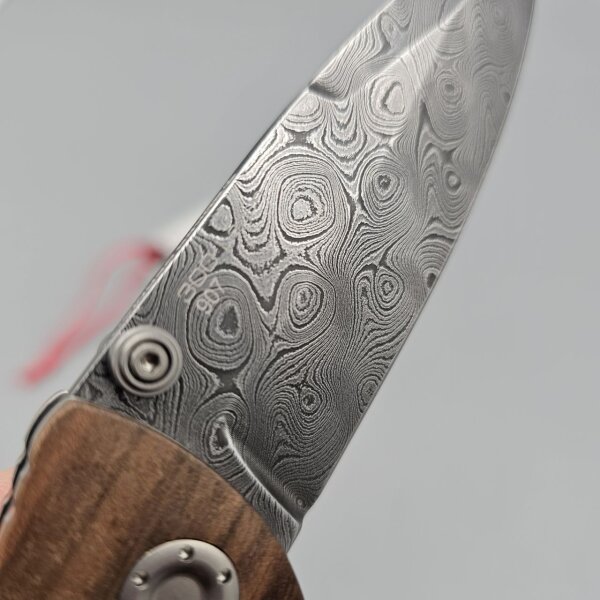 Böker Solingen Tirpitz Damast Wood Einhand Premium aus heimischem Walnussholz Kriegsschiff Tirpitz Damaststahl 110192DAM