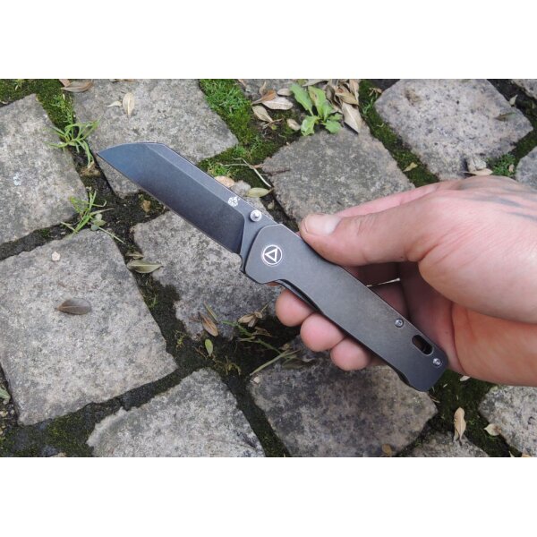 QSP Knife PENGUIN QS130-O Messer 154 CM Stahl Titangriff Kugellager