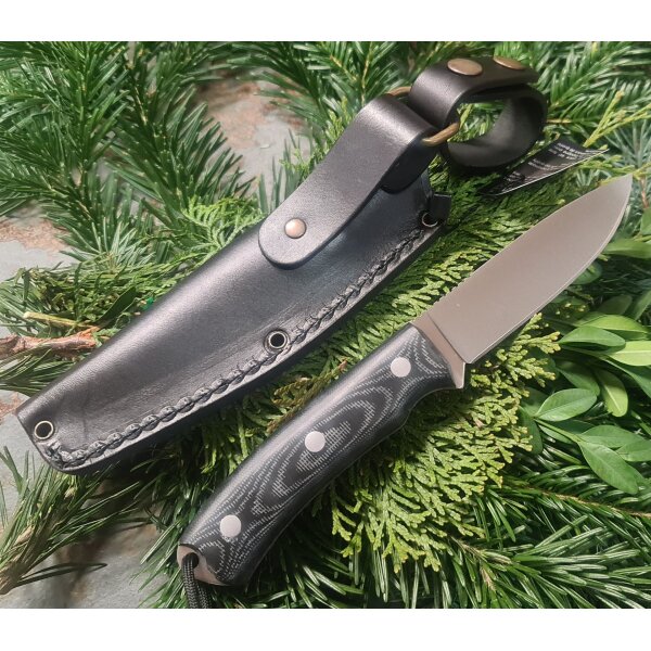 Joker Bushcrafter N695 Micarta Schwarz inkl. Paracord Lederscheide