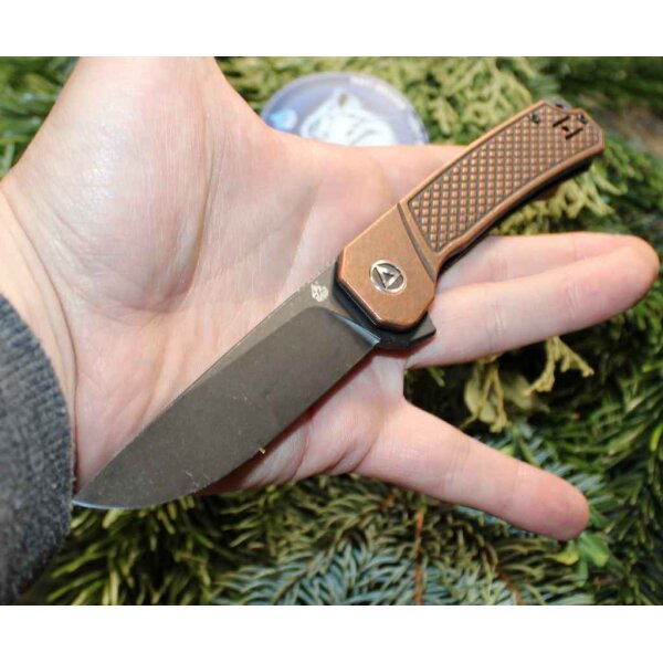 QSP Knife OSPREY QS139-E2 Messer Folder 14C28N Stahl Kupfergriff