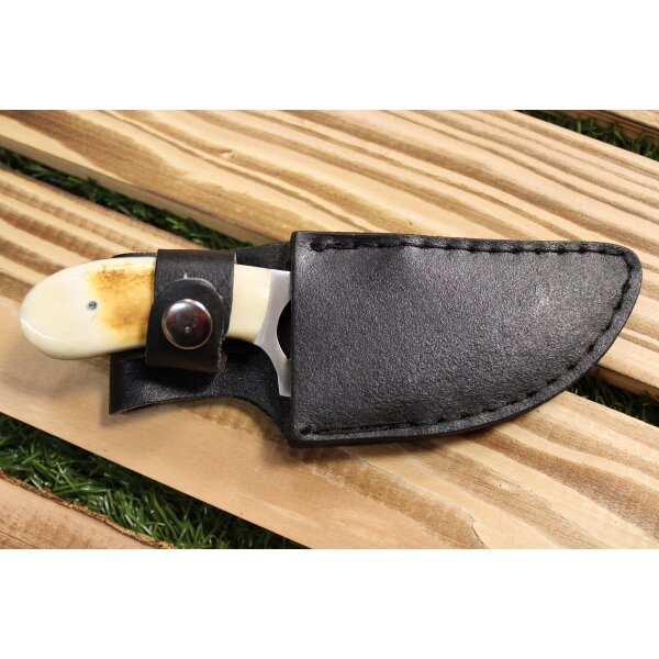 Pakistan SHORT SKINNER CAMEL BONE Messer mit Fingerloch und Kamelknochengriff