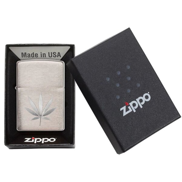 ZIPPO chrom gebürstet Leaf Engraved Benzinfeuerzeug 60003698