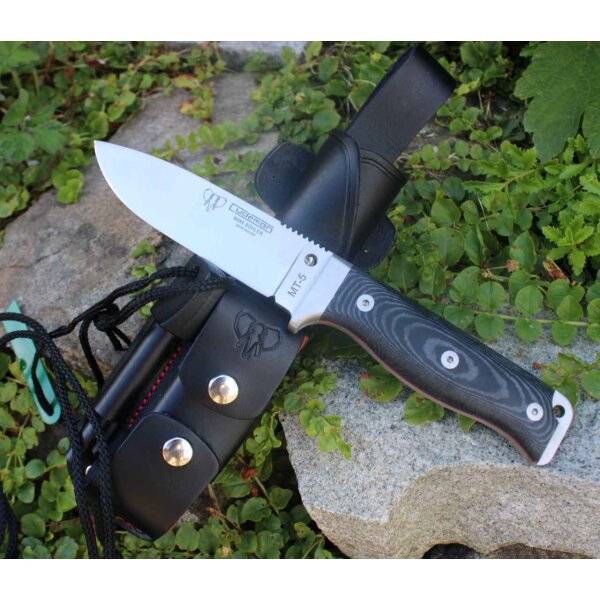 Cudeman MT-5 N695 Micarta Schwarz inkl. Feuerstarter Paracord Schärfer Lederscheide