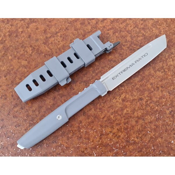 Extrema Ratio Mamba Wolf Grey