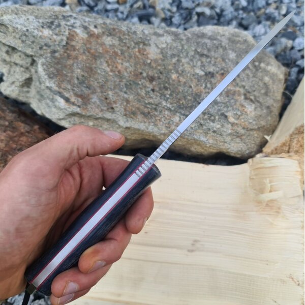Joker Nomad 6.5 N695 Micarta Schwarz inkl. Feuerstarter Paracord Lederscheide