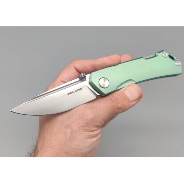 Real Steel Luna Maius SPRING GREEN Backlock N690 Stahl Titan