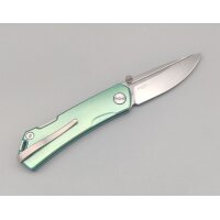 Real Steel Luna Maius SPRING GREEN Backlock N690 Stahl Titan