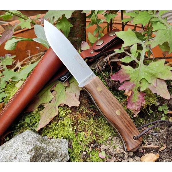 Joker Ember Bushcraft 14C28N Stahl Walnussholz Lederscheide