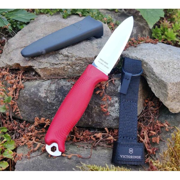 Victorinox Venture Red Outdoormesser rot Outdoor Bushcraft mit Scheide